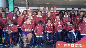 Delegação mineira desembarca em solo brasiliense para a disputa da etapa regional das Paralimpíadas Escolares.